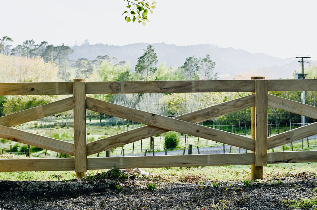 Crossbuck fence 3